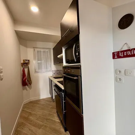 Escale 7 - T2 Au Coeur Du Port Apartment *